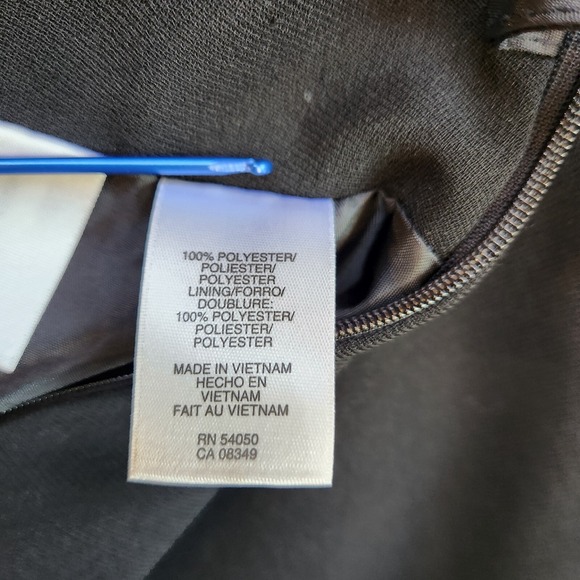 Jones Wear Essentials‎ Skirt - Woman's Size 12 - Black - Picture 6 of 7